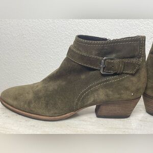 Aquatalia boots ankle suede green sz 8.5 Fanny with buckle